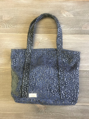 Julia Tote                Navy Leopard with Green and Navy Print Lining